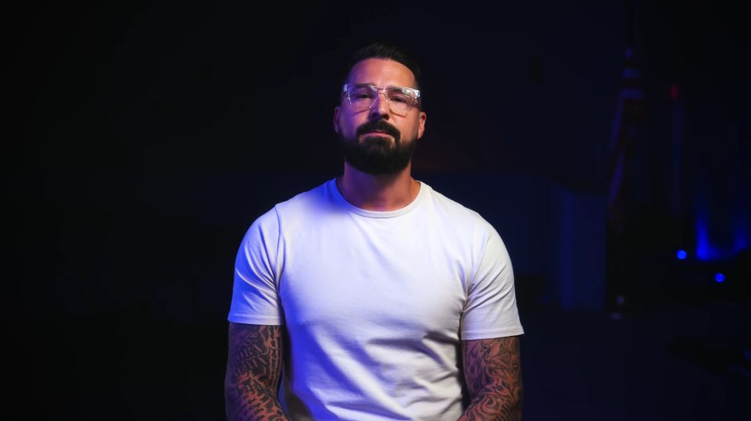 Former Crooked Cop Shares POWERFUL Testimony of Jesus!