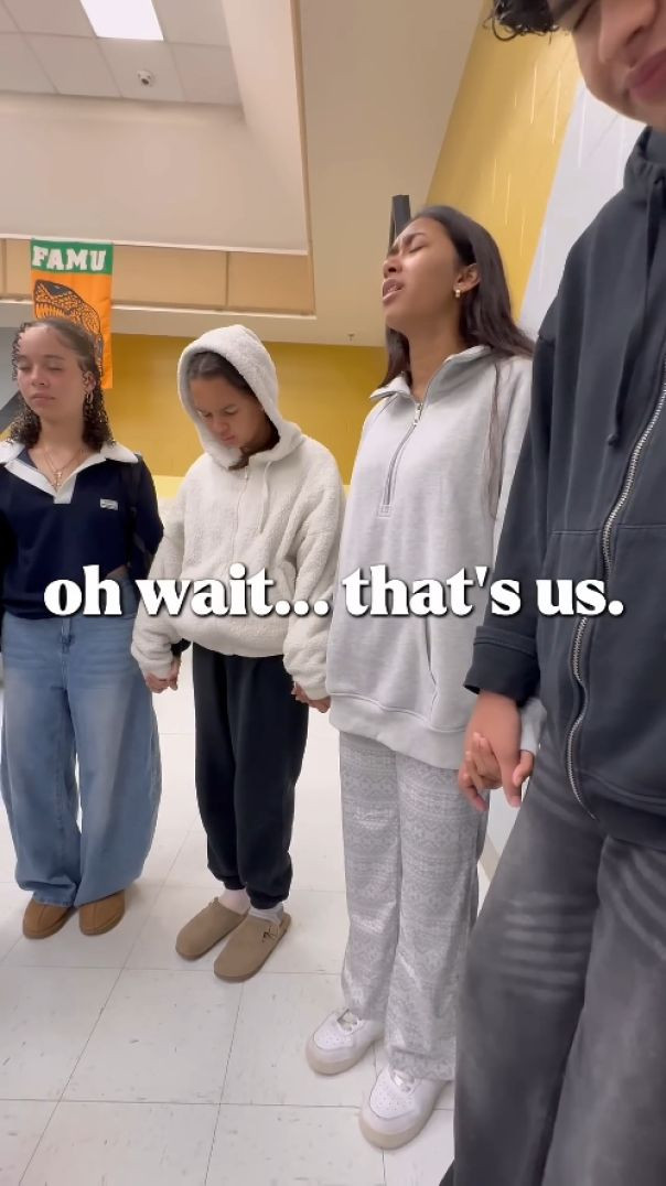 Prayer in High School! #jesuslovesyou #christiangirl25 #fypシ #pov #subscribe