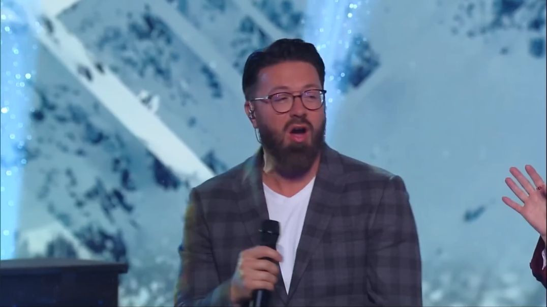 1 Hour of Non-Stop LIVE Christmas Worship Music